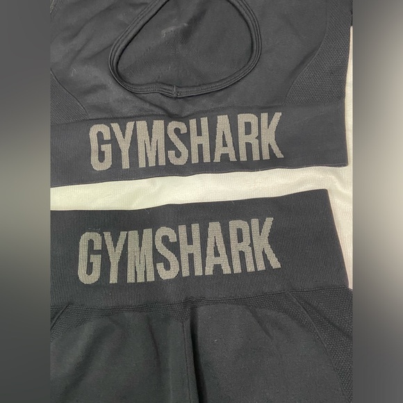 Gymshark set - Picture 6 of 9